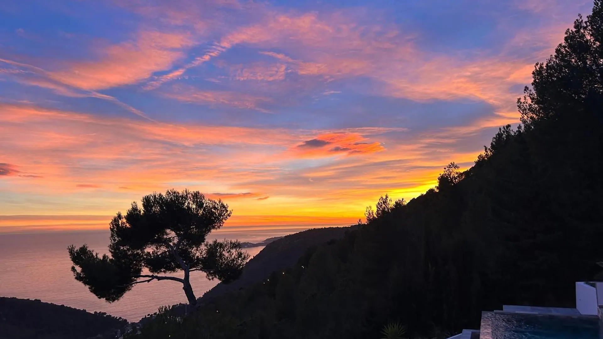 Apartment Eze - Appartement Dans Bas De Villa Avec Piscine Pres De Monaco