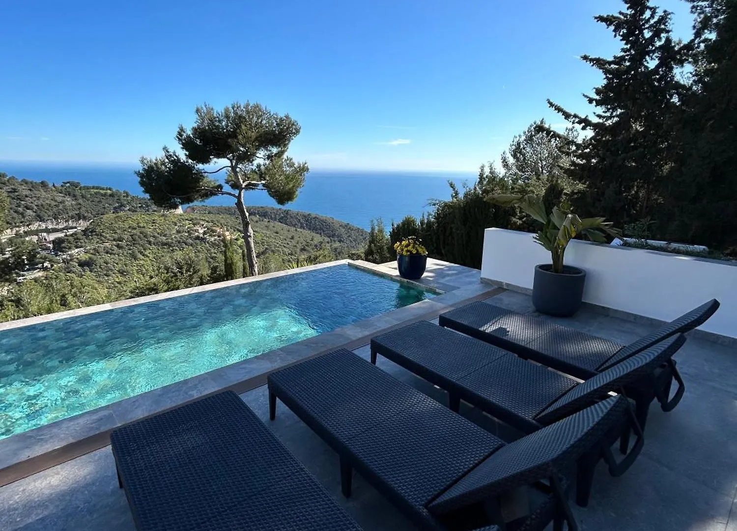 Apartment Eze - Appartement Dans Bas De Villa Avec Piscine Pres De Monaco